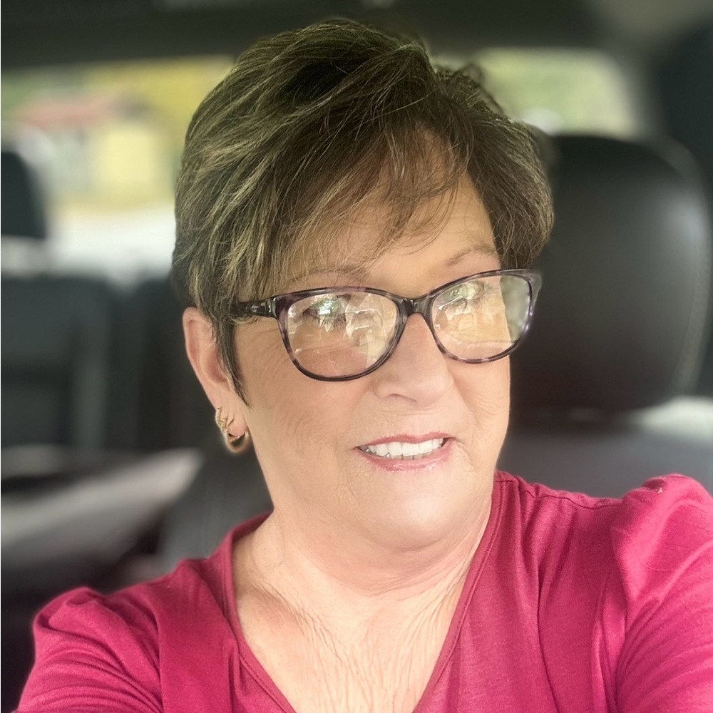 Meet your Posher, Kathy